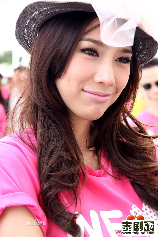 泰国美女明星Aump写真照16