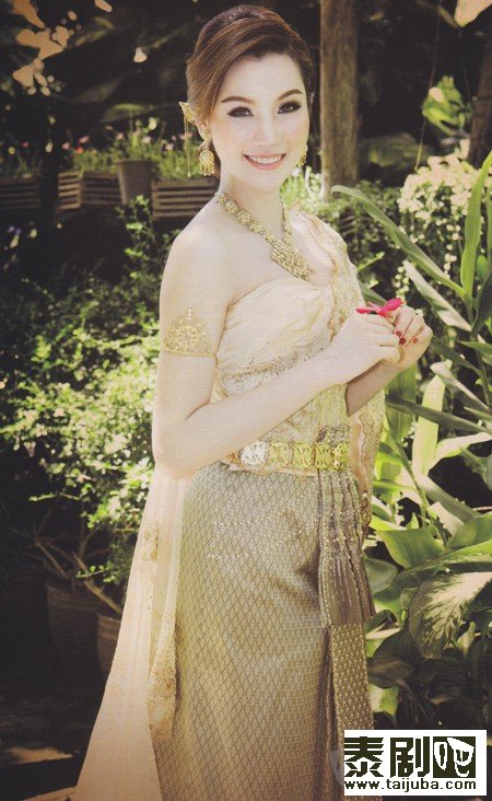 泰国传统的婚礼礼服6