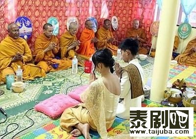 揭秘异域风情的泰国婚礼习俗剧照、海报5