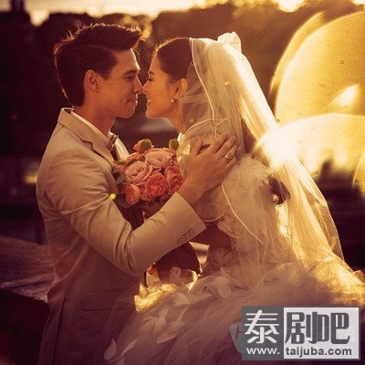 泰星Lydia与老公Matthew婚纱照