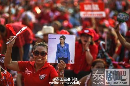 泰国红衫军拟11月1日穿红衫示威
