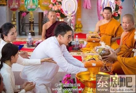 泰国最佳荧屏情侣Nadech和yaya白衣共做善事
