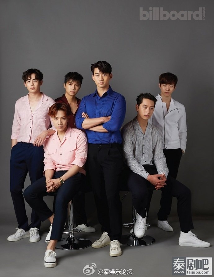 韩国团体2PM杂志写真照