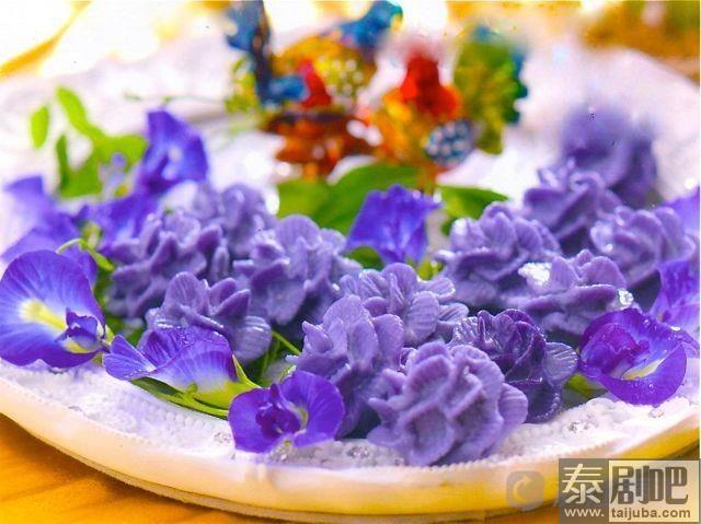 泰国传统的紫花甜品