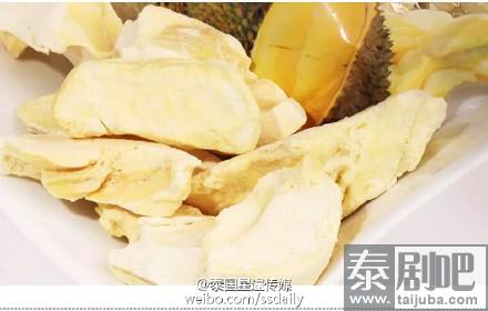 泰国关于榴莲的美食:榴莲披萨榴莲小丸子榴莲月饼等