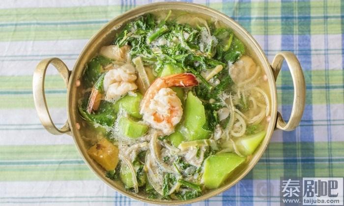 泰国美食:泰式胡椒蔬菜辣汤里7种美味健康的食材