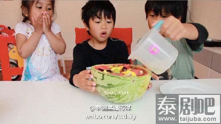 泰国水果美食：西瓜水果冻做法和原料