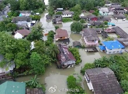 泰国南部遭遇罕见冬季洪水