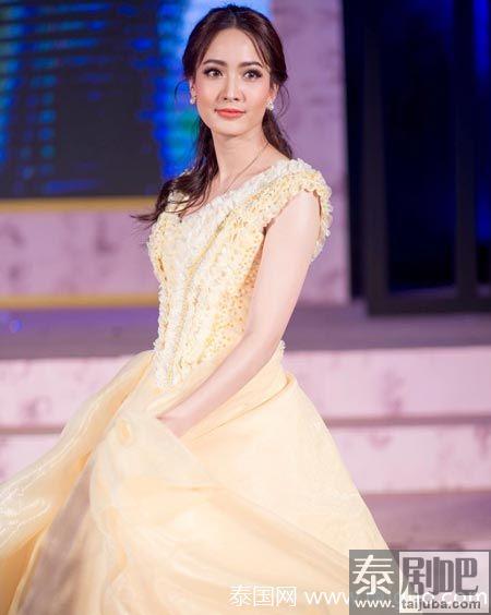 迪士尼爱情童话《美女与野兽》泰国首映礼