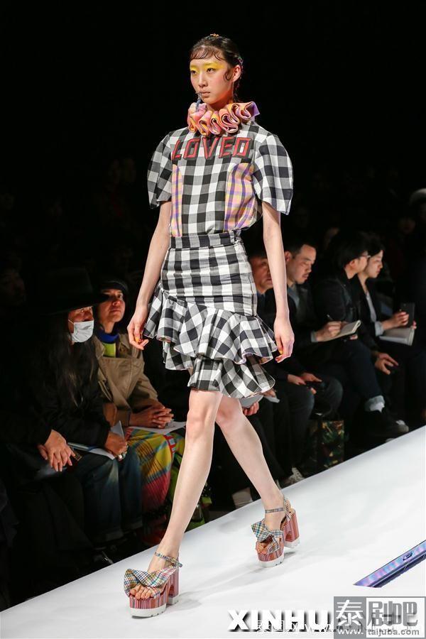 泰国设计师琳达日本东京时装秀