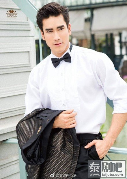 泰星Nadech杂志写真照