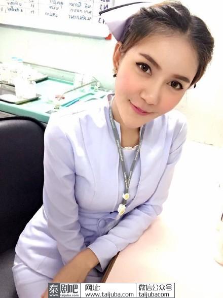 泰国性感护士Pang出现爆红网络