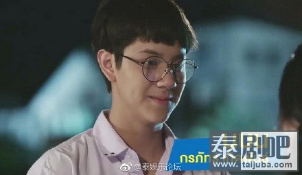 泰剧《17岁的边缘男孩》演员照