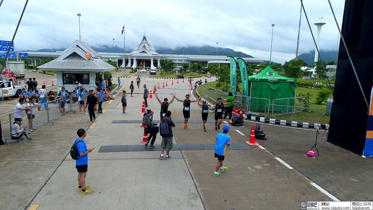 泰国-老挝跨越湄公河马拉松比赛