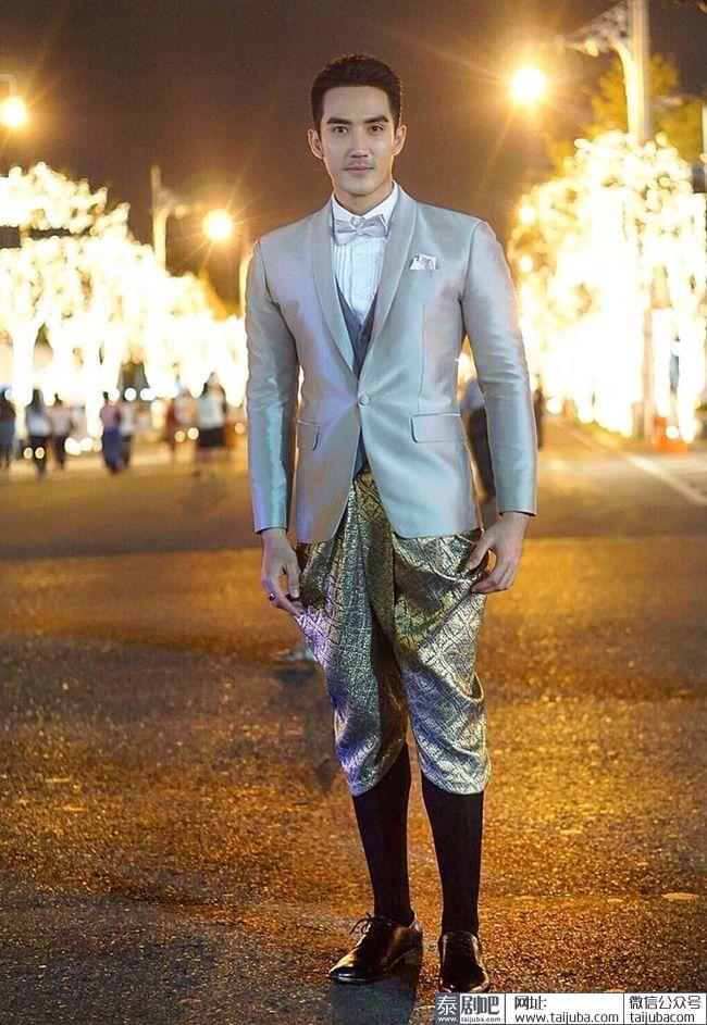 泰国男星泰式西服装扮