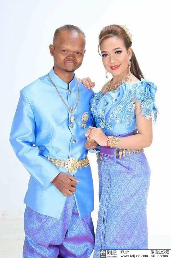 柬埔寨谐星阿卓与女友大婚