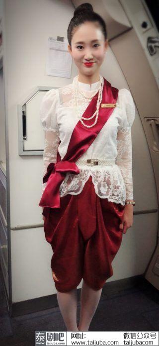 泰航空姐换上五世王时期传统泰装