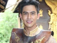 泰星Toey表示仍单身 否认追求Ploy Patrakorn