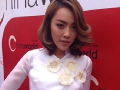 泰星糖糖Namtarn强调说Bomb是朋友 希望专心于事业