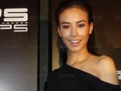 泰星Si Pichasinee承认已与上流社会人士Sen分手 否认到纽约疗伤