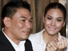 Ae Chonsawas与Janie闪电结婚前支付30亿泰铢前妻Tu Nunthida