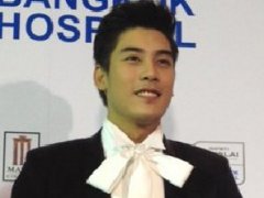 泰星kenp和Nana Raibeena送祝福Janie与老公Ae Chonsawas结婚