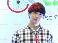 泰星Natthew透露与韩国CJ公司商谈新项目 否认与舞蹈教练同游G酒吧