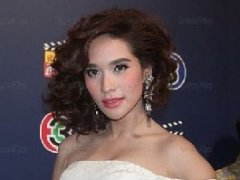 泰星Ploy否认取代Chompoo成Mistine代言人 否认在日本和Dome及Nawin Tar见面