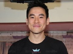 泰星Krit Sripoomset否认追求选美小姐Sasi