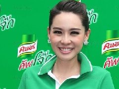 Nui Sujira否认被解除所有James Jirayu活动的主持工作
