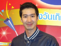 泰星Deaw Suriyong不知Mew有男友 承认和某阿妹一道逛商场