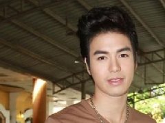 泰星Puifai与Mac AF家人相处融洽