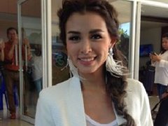 泰星Vicky称还没有准备好要小孩 Chai对此表示理解还计划度蜜月