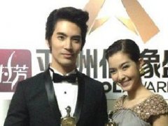 泰星Son和Mo凭《命定天堂》获得2013年度亚洲偶像奖