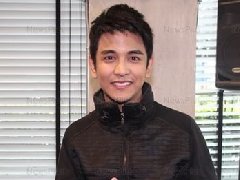 泰星Gun Napat忙于Gun Man Show演唱会消瘦 已邀Chat前往观看