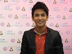 泰星Gun Napat忙于个人演唱会 是否会邀请“王胄血脉”演员作表演嘉宾未定