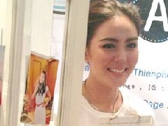 泰星Janie与老公Ae Chonsawas参加粉丝见面会活动一度落泪