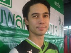 Matthew Deen很高兴女友Lyida为其庆生 不担心七年之痒