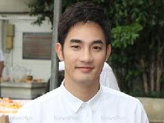 泰星Auan Rangsit没怎么和Jam Neko Jump见过面 承认在对方性感打扮时会感到难为情