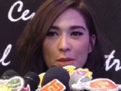 泰星Ploy更换经纪人 对传言因为她导致《大小姐》导演请辞不予置评