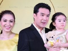 Kob与老公Brook否认抬高女儿Nada的代言身价 打算再要一个小孩