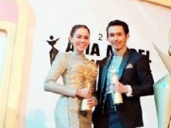 泰星Aum&Nat喜上加喜 荣获2014亚洲优秀艺人奖