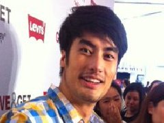 Boy Pakorn否认暗中与Margie交往  Pat与某圈外男友分手