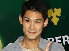 Kant透露新房已经竣工  网友不满James Jirayu取得“孝顺子女”奖
