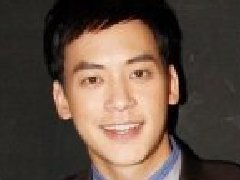 Bie否认劝说Mo为感情好运而换号码 Bella很高兴取得“孝顺子女”奖