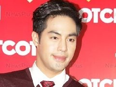 泰星Top打算新年期间探望父母亲 Taew因肠胃炎而住院