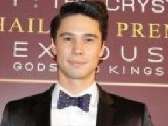 Matthew婚事已进展50% Toey很高兴Bang Rajan已经排定播出档期