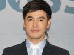 Oil工作繁多与孩子一起的时间减少 Dome很高兴有人说他蓄须后看起来更深沉