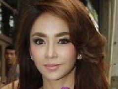 Pey重申与Pop生活很愉快 Film承认有某第二类女性声称有关系