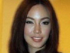 传May退出《双色血》剧组 Tu不在意他人关注她与Wawwa出席同一场活动